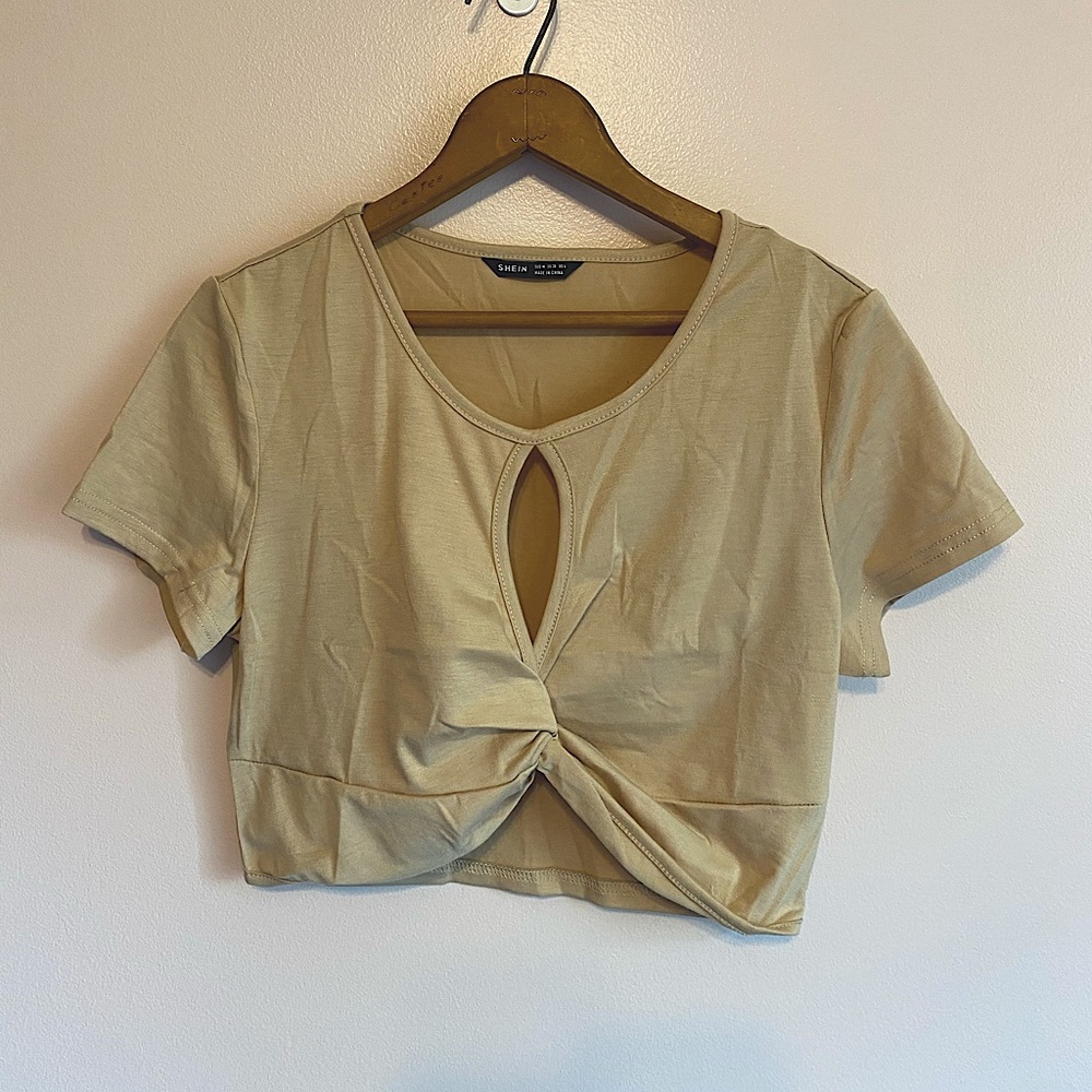 crop top